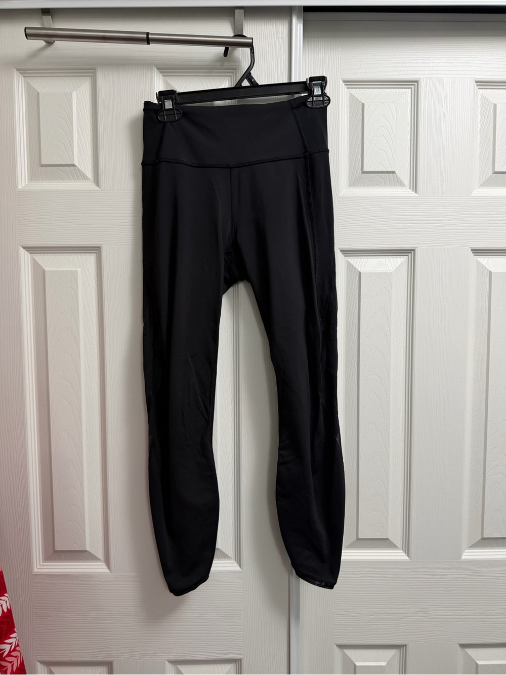 Lululemon leggings size 6